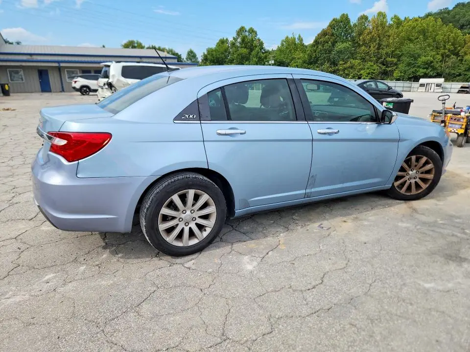 2013 CHRYSLER 200 LIMITED  