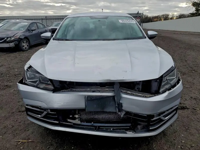 2016 VOLKSWAGEN PASSAT S  