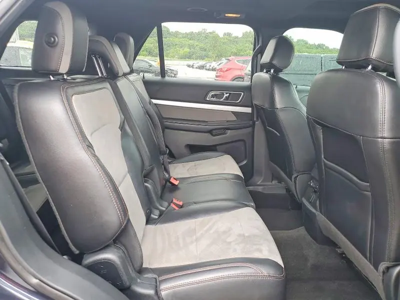 2017 FORD EXPLORER XLT  