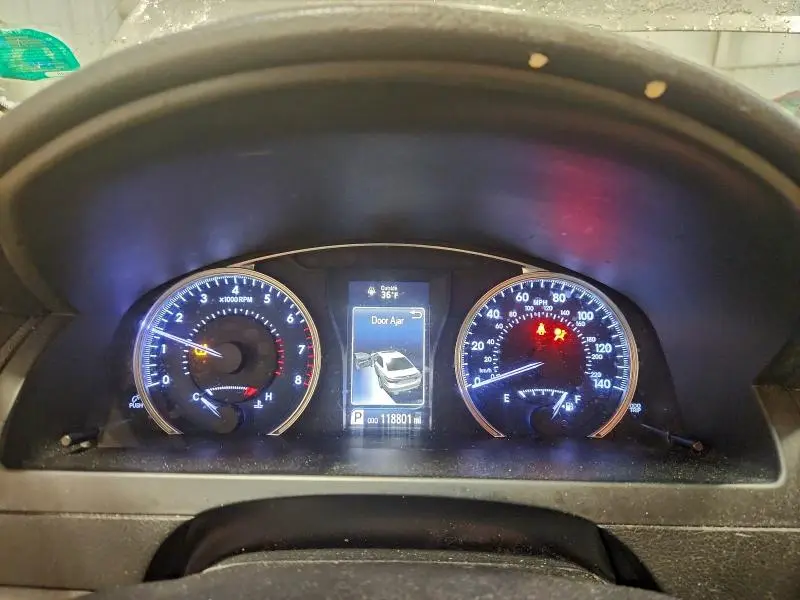 2015 TOYOTA CAMRY LE  