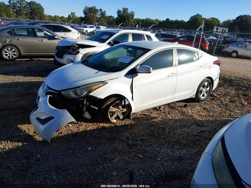 2015 HYUNDAI ELANTRA SE