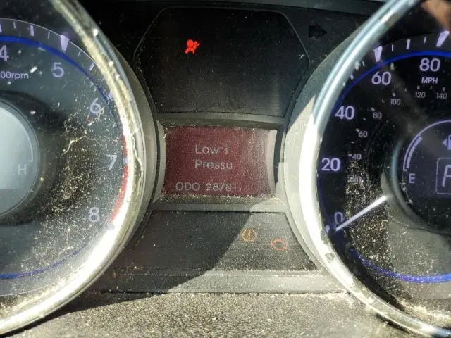 2011 HYUNDAI SONATA SE  