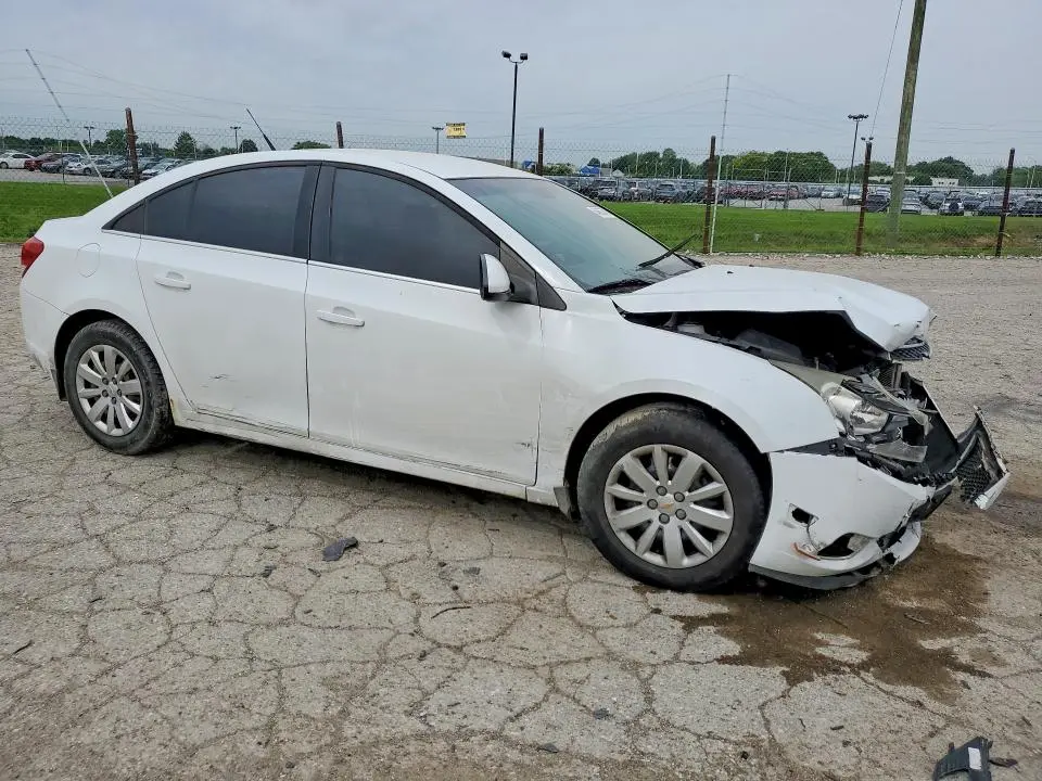 2011 CHEVROLET CRUZE LT  