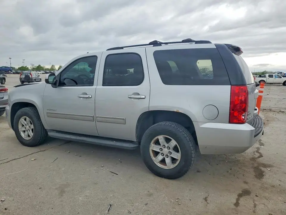 2012 GMC YUKON SLE  