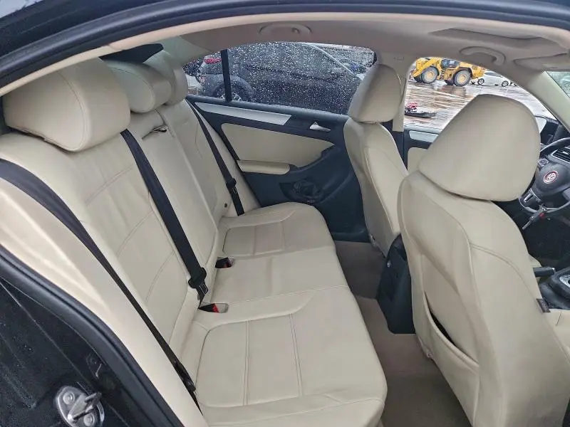 2011 VOLKSWAGEN JETTA TDI  