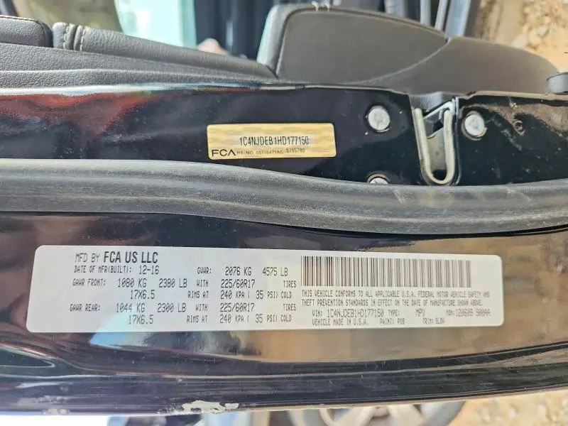 2017 JEEP COMPASS LATITUDE  