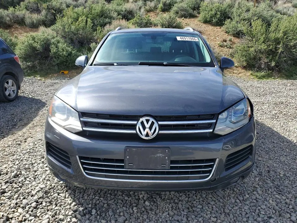 2014 VOLKSWAGEN TOUAREG V6  