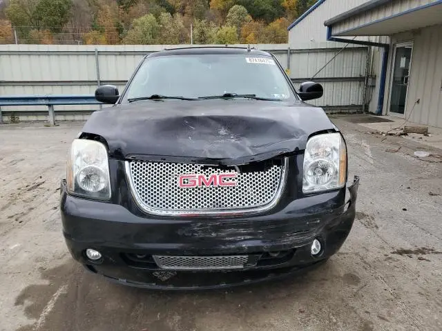 2013 GMC YUKON DENALI  