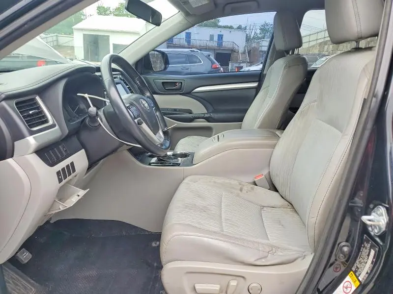 2014 TOYOTA HIGHLANDER LE PLUS  