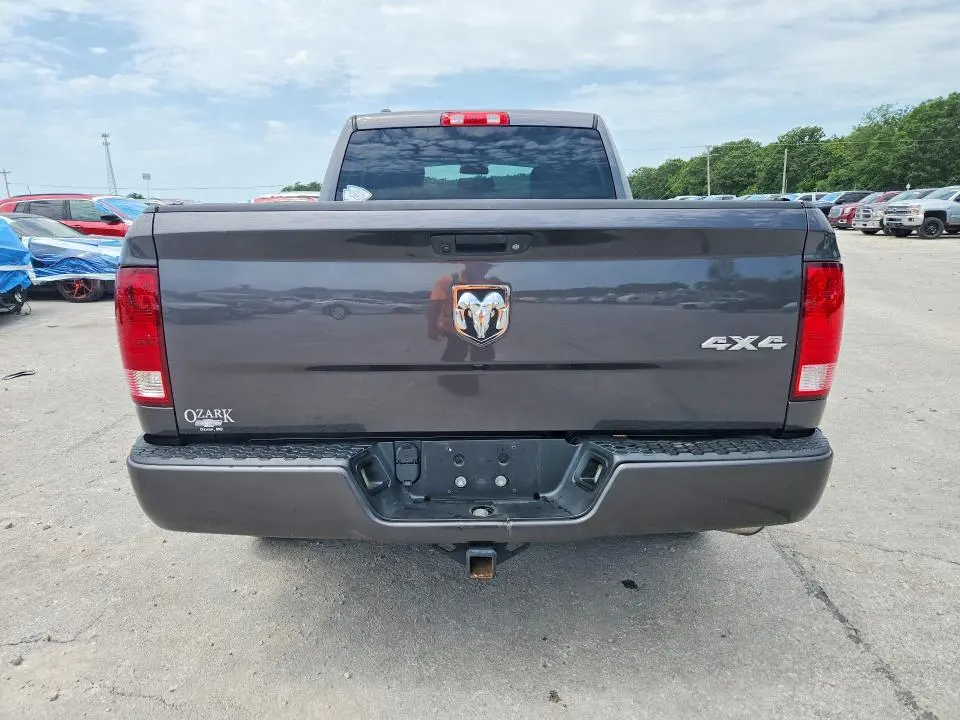 2017 RAM 1500 ST  