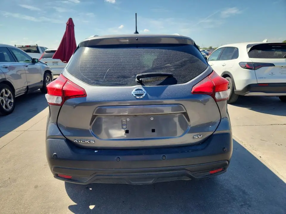 2020 NISSAN KICKS SV  