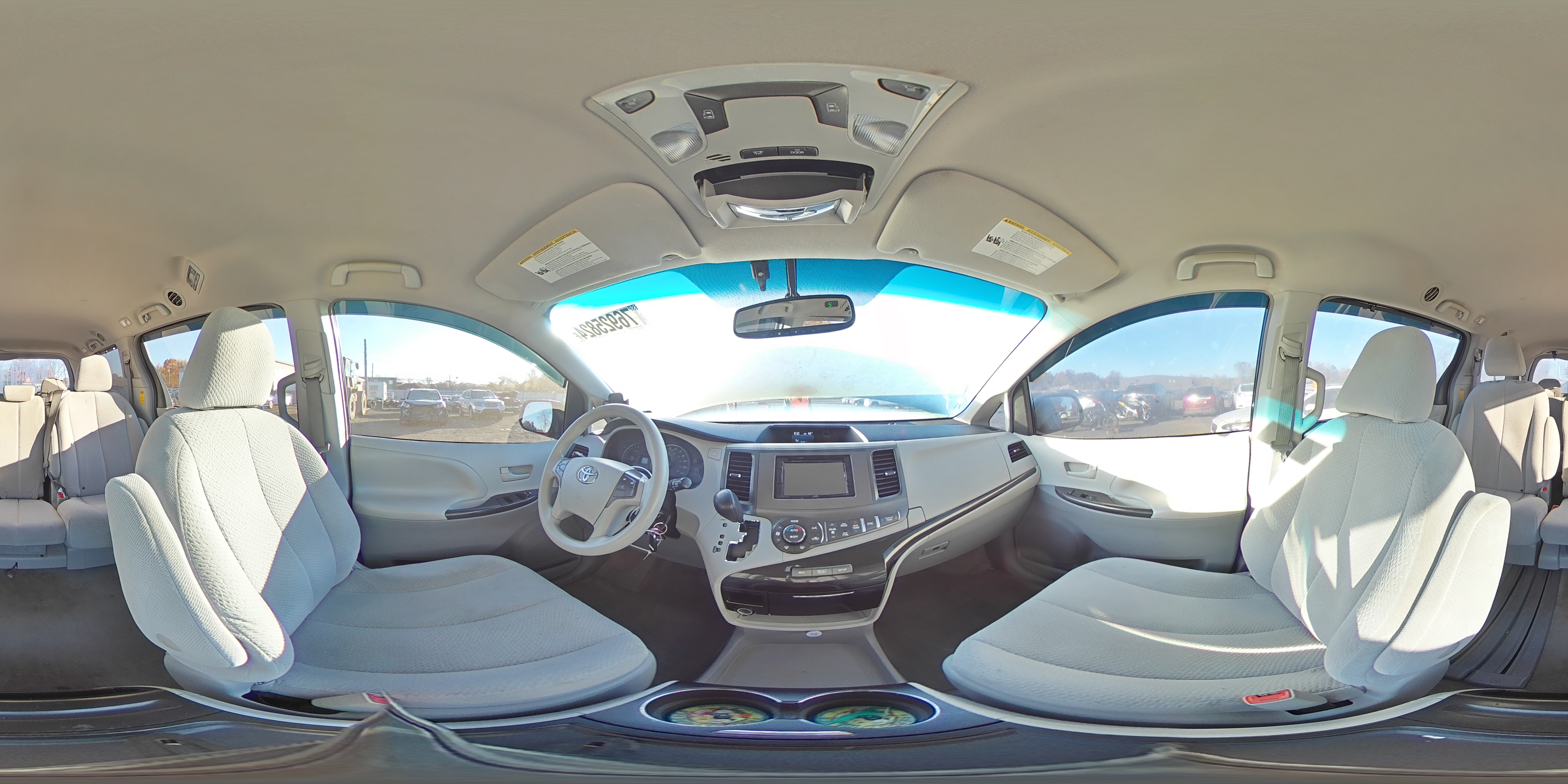 2014 TOYOTA SIENNA LE