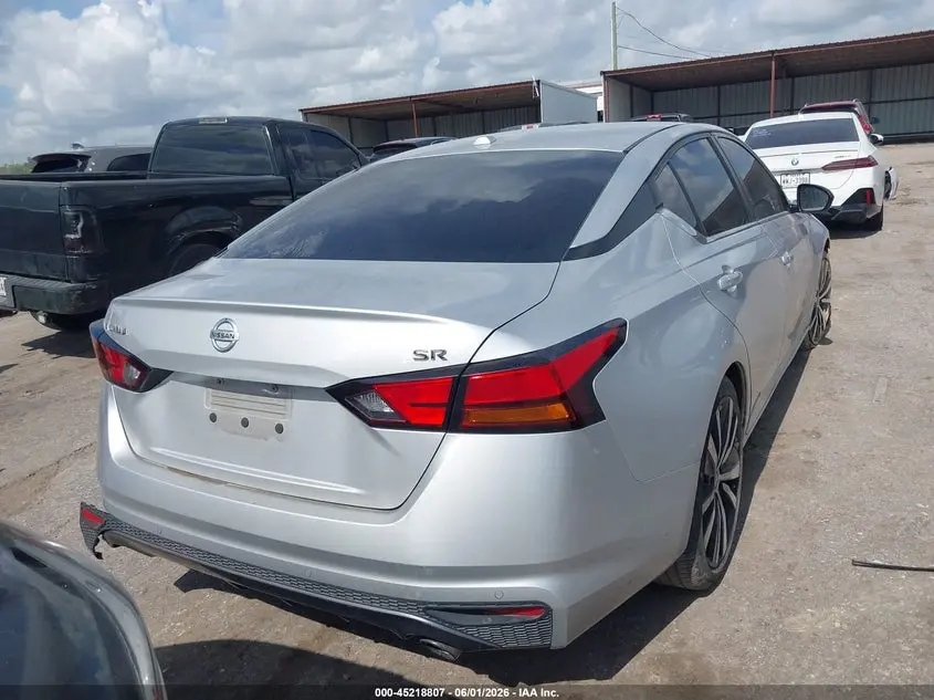 2020 NISSAN ALTIMA SR FWD