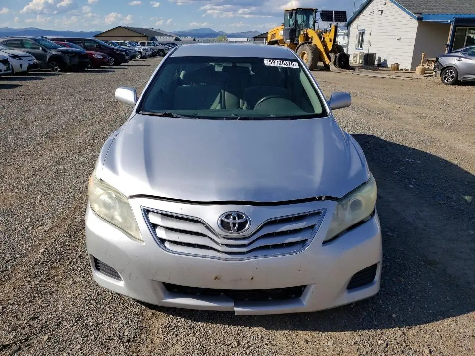 2011 TOYOTA CAMRY LE  