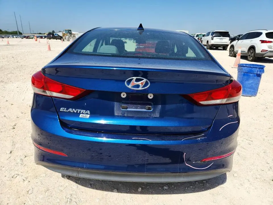 2017 HYUNDAI ELANTRA SE  