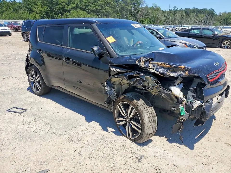 2015 KIA SOUL +  