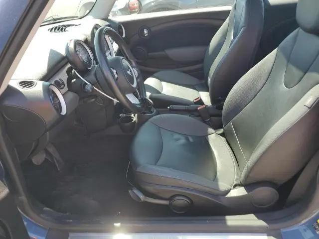 2010 MINI COOPER   