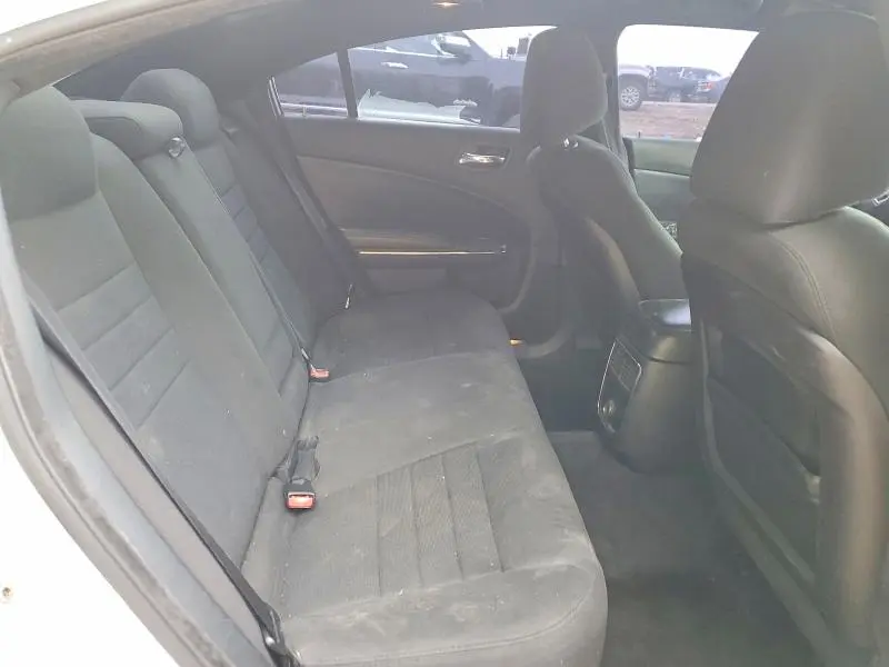 2012 DODGE CHARGER SE  