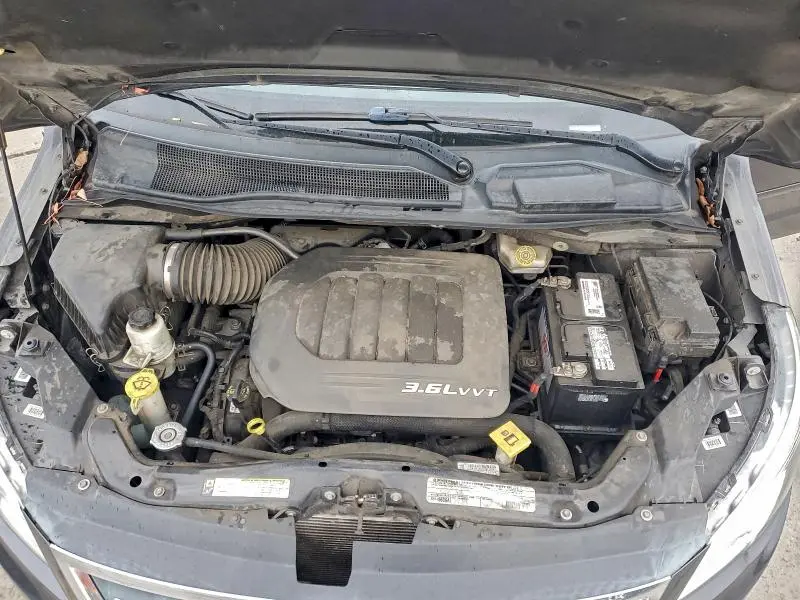 2012 VOLKSWAGEN ROUTAN SE  