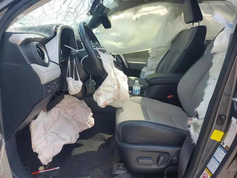 2017 TOYOTA RAV4 HV LIMITED  