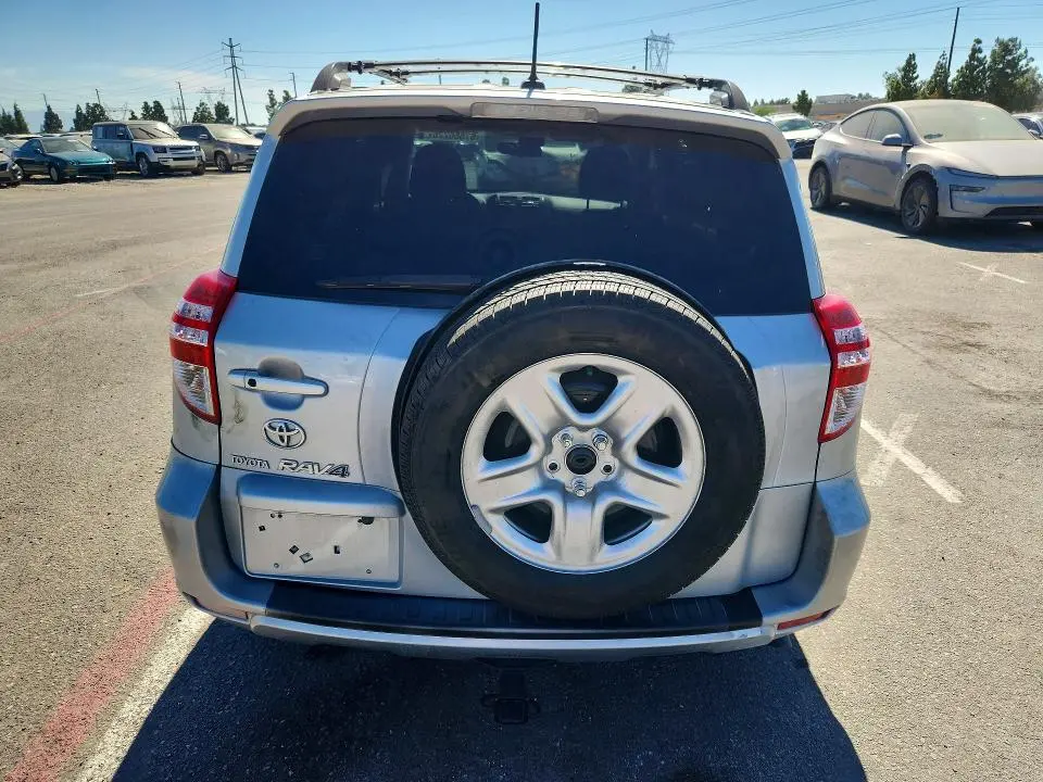2010 TOYOTA RAV4 LIMITED  