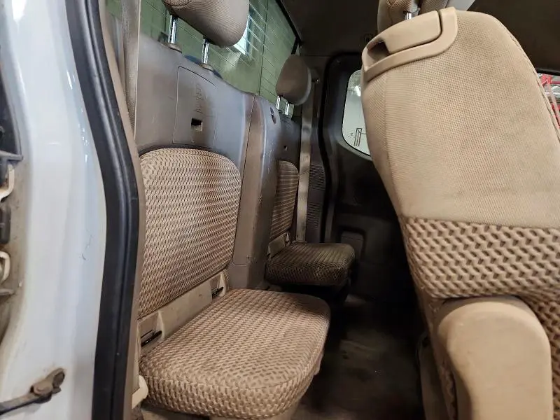 2012 NISSAN FRONTIER SV V6  