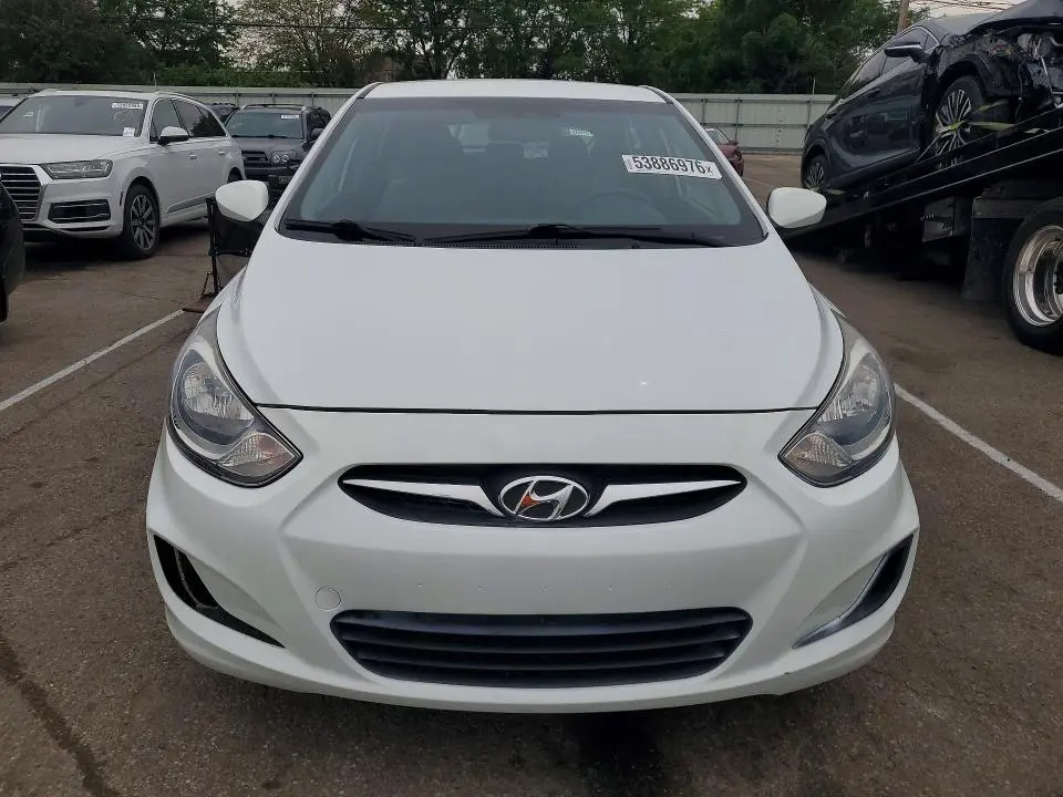 2013 HYUNDAI ACCENT GS  