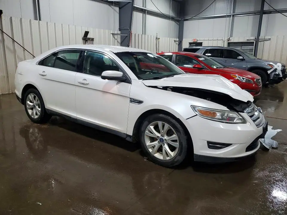2010 FORD TAURUS SEL  