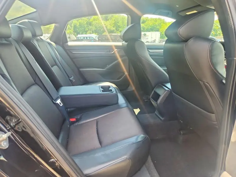 2018 HONDA ACCORD   