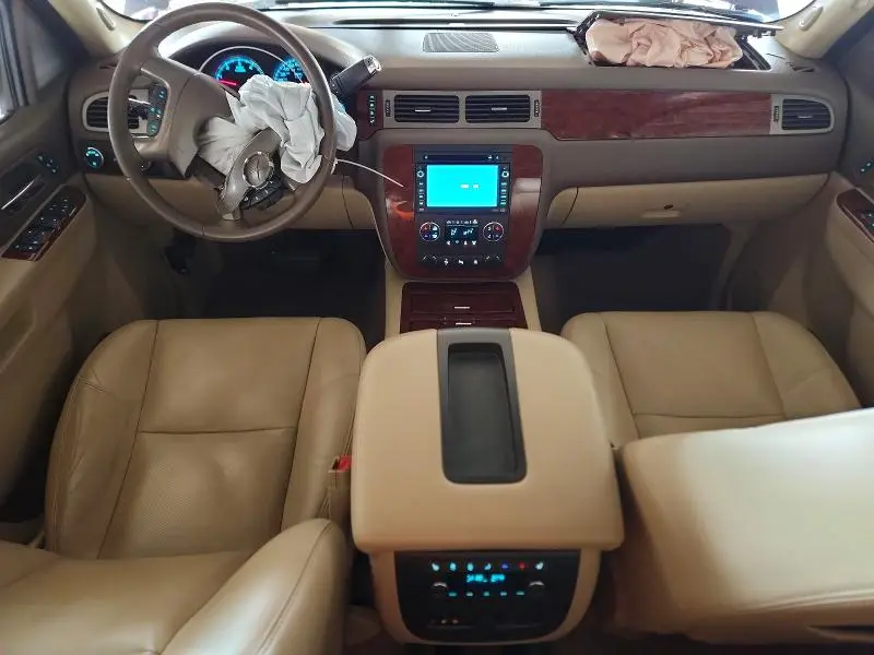 2010 CHEVROLET TAHOE K1500 LTZ  