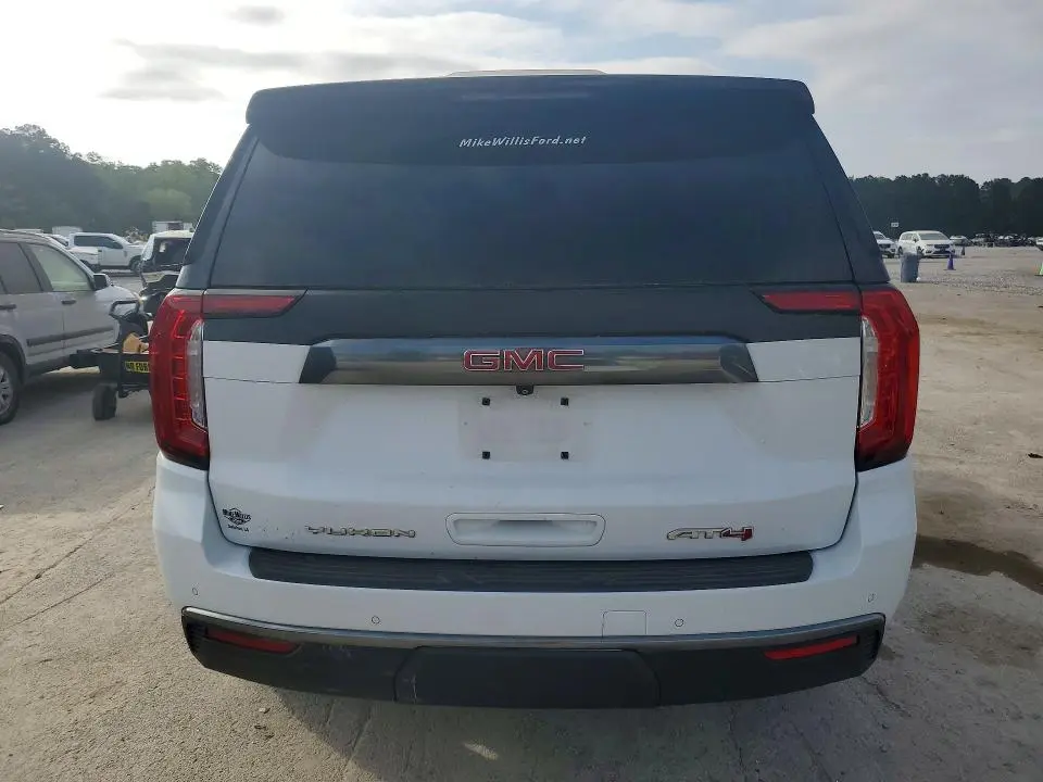 2022 GMC YUKON AT4  
