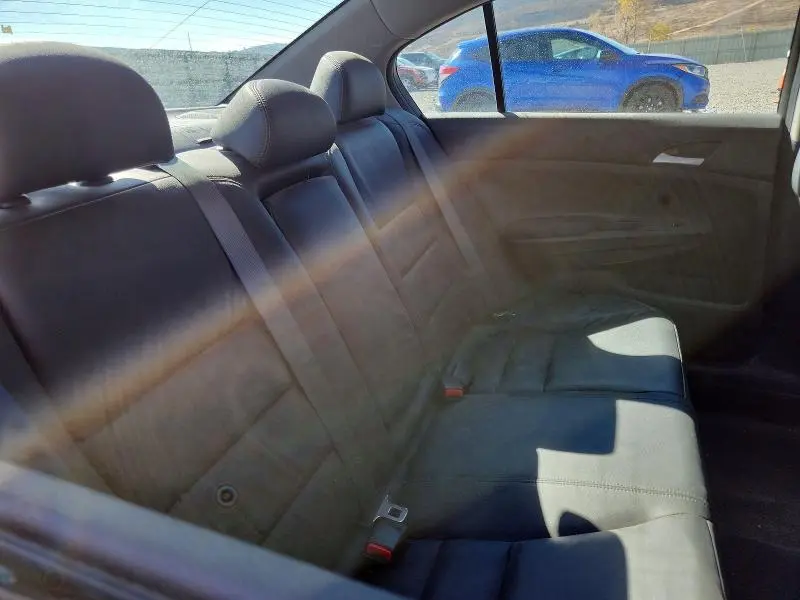 2011 HONDA ACCORD SE  