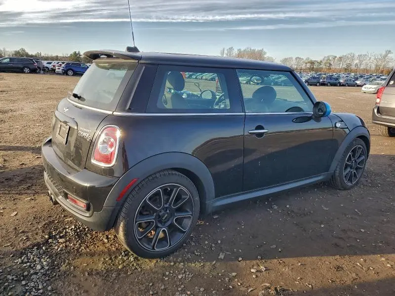 2013 MINI COOPER S  