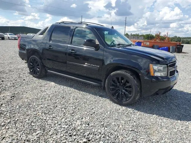 2011 CHEVROLET AVALANCHE LT  