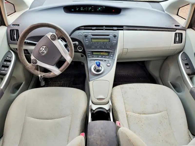 2010 TOYOTA PRIUS II  