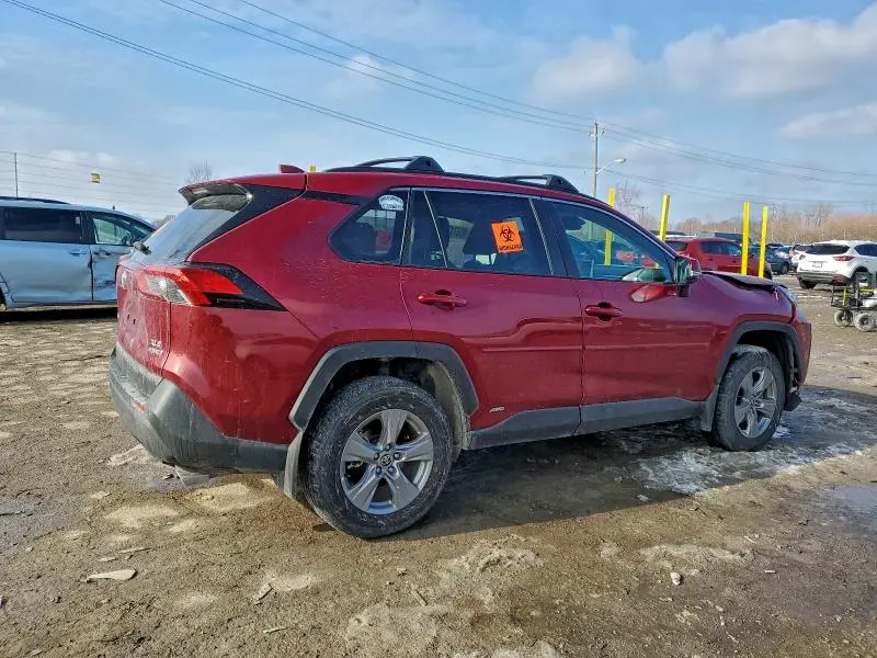 2024 TOYOTA RAV4 XLE  