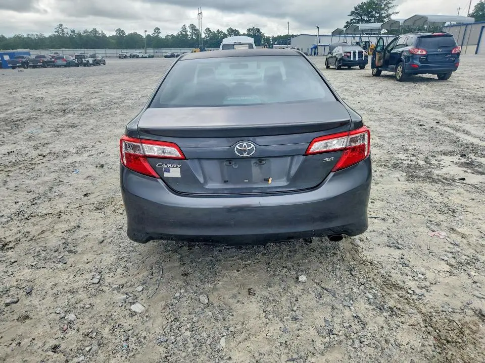 2012 TOYOTA CAMRY SE  