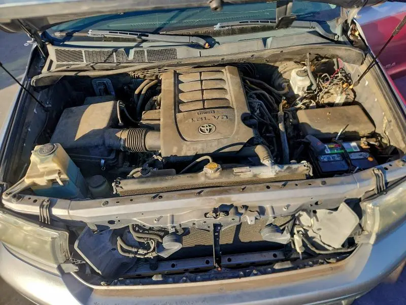 2013 TOYOTA TUNDRA CREWMAX SR5  