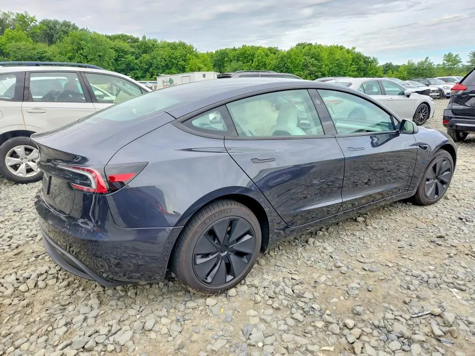 2026 TESLA MODEL 3   