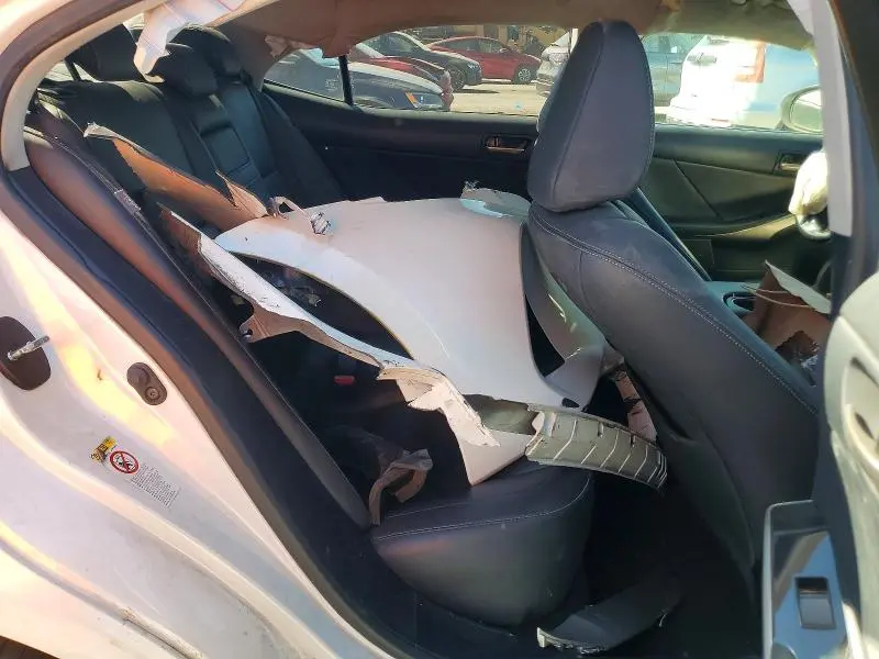 2018 LEXUS IS 300 BASE  
