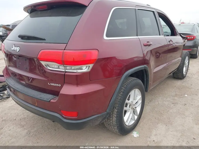 2017 JEEP GRAND CHEROKEE LAREDO 4X2