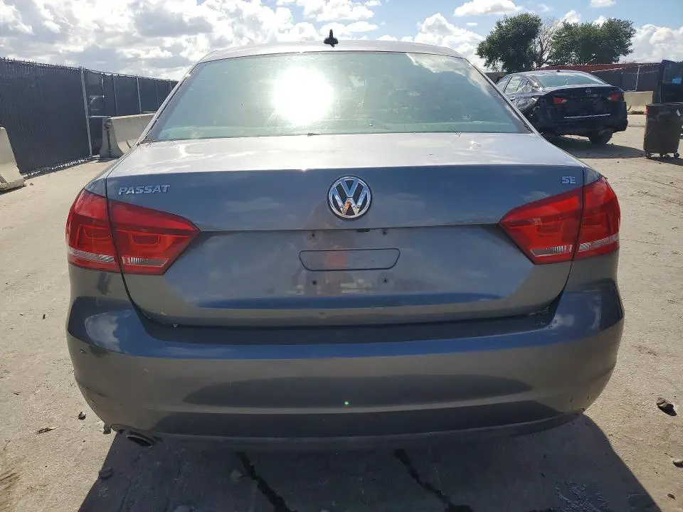 2014 VOLKSWAGEN PASSAT SE  