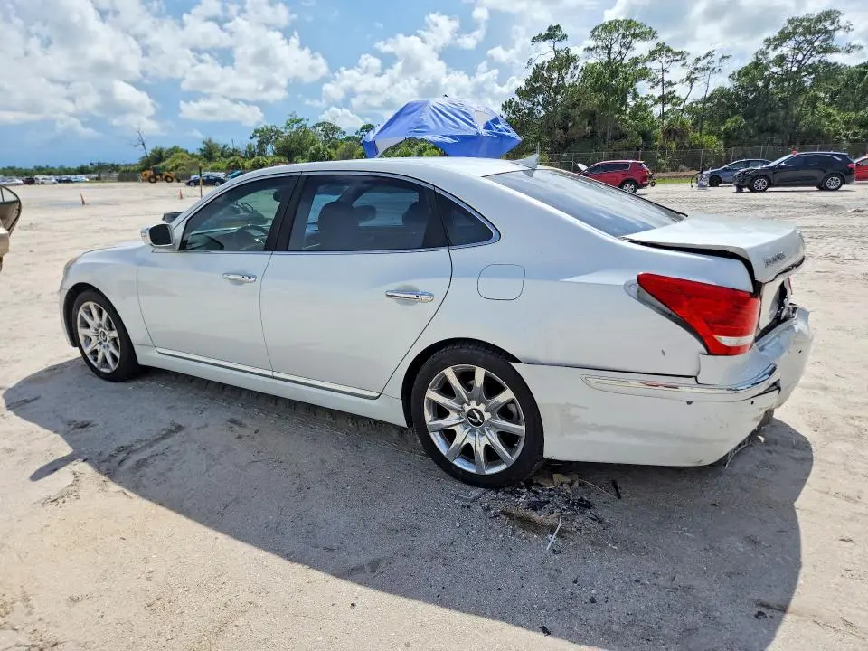 2013 HYUNDAI EQUUS SIGNATURE  