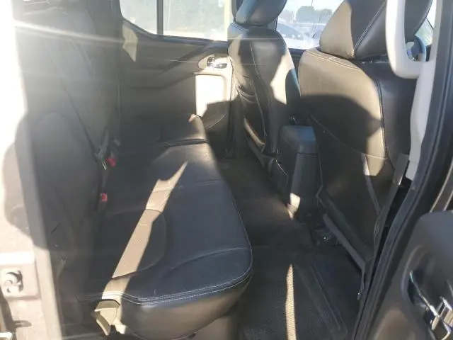 2016 NISSAN FRONTIER S  