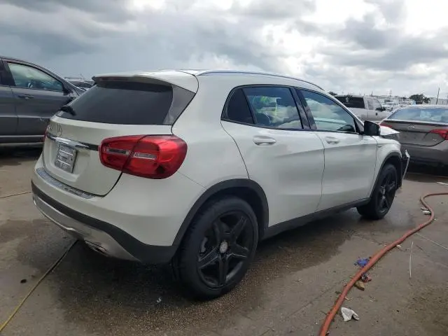 2015 MERCEDES-BENZ GLA 250 4MATIC  