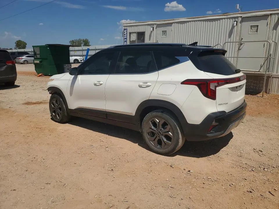 2024 KIA SELTOS S  