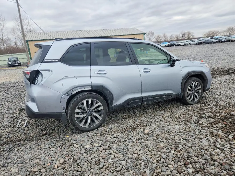 2025 SUBARU FORESTER TOURING  