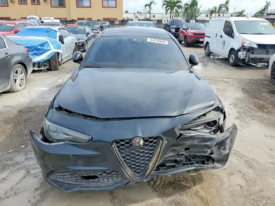 2017 ALFA ROMEO GIULIA TI  