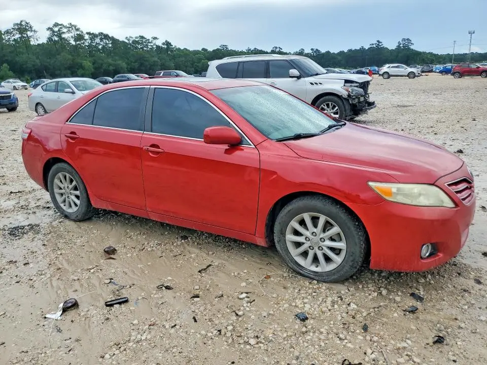 2010 TOYOTA CAMRY XLE V6  