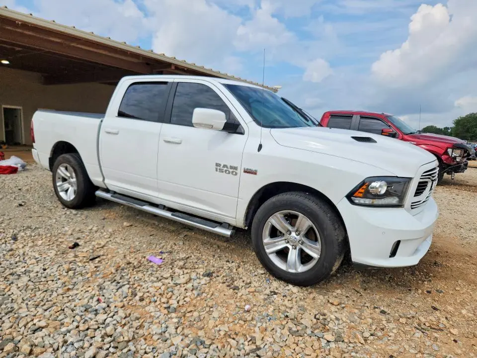 2018 RAM 1500 SPORT  